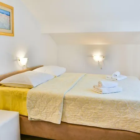 Guest house Bella Vista 3*